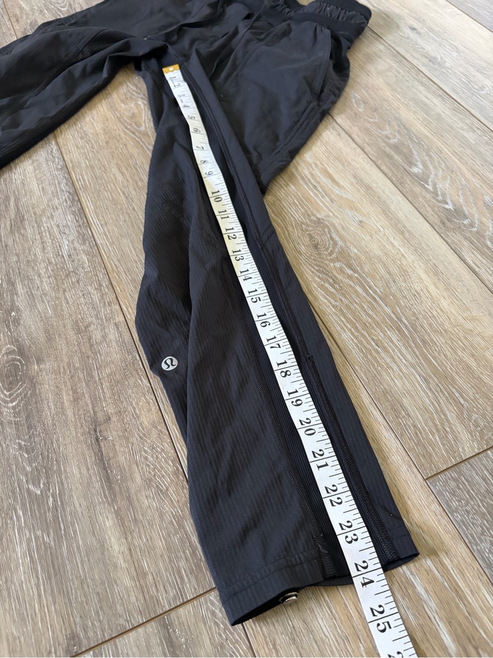 Lululemon Dance Studio Mid-Rise Crop Pants Black Size 0 - Picture 13 of 13